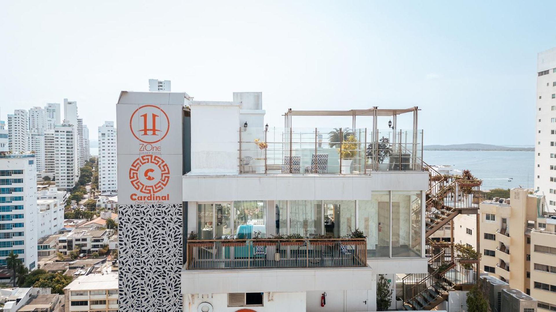Zi One Luxury Hotel 4*